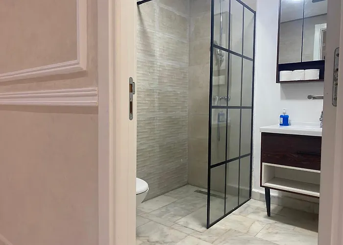 Luxueux 2 Chambres 5 Min De L\'Aeroport Casablanca